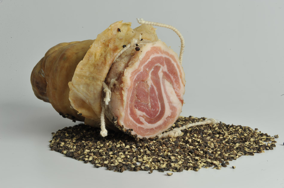 Pancetta arrotolata